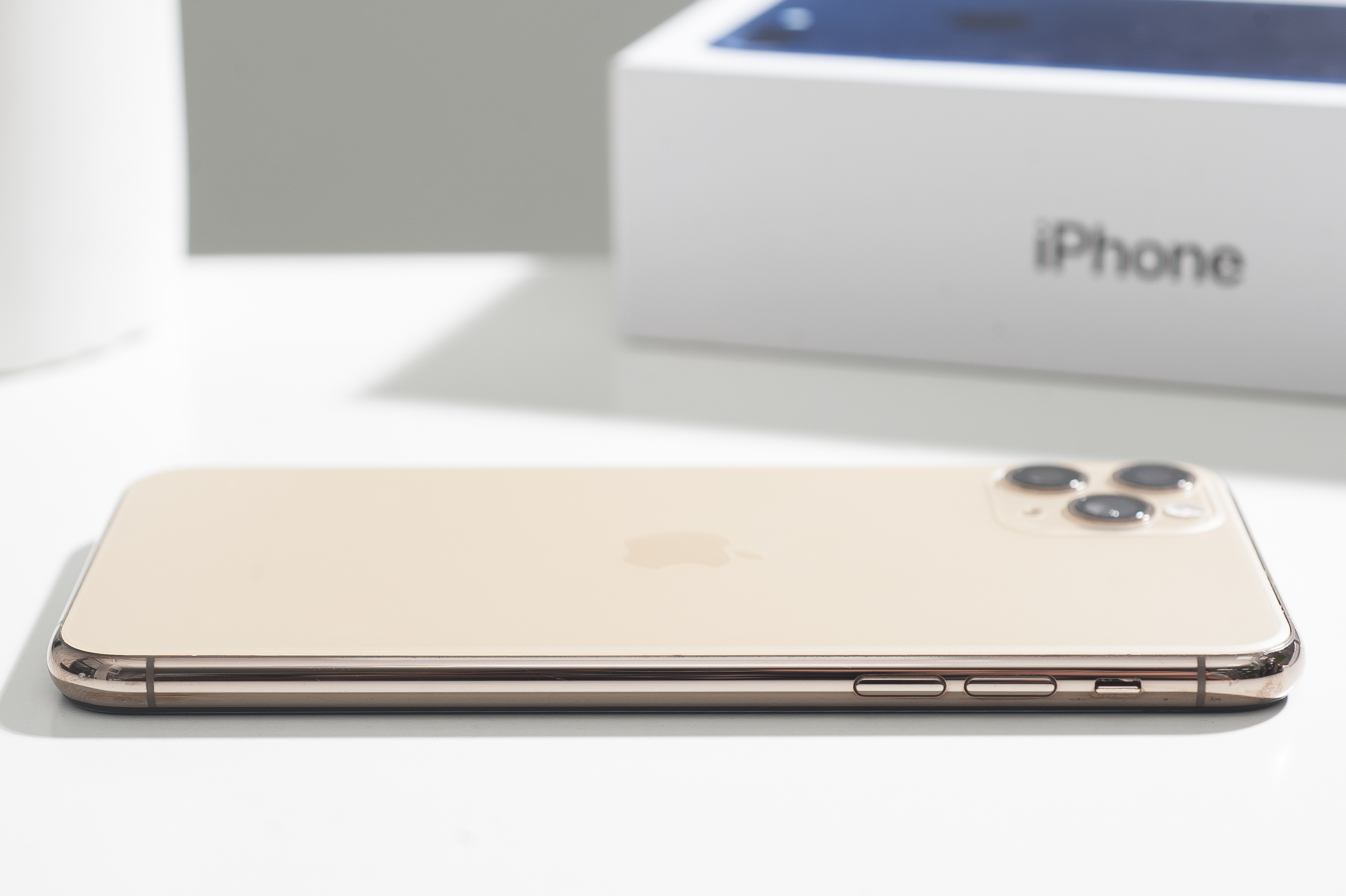 iPhone 11 Pro Max 256gb, Gold (MWH62) б/у